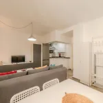Apartment Tulip